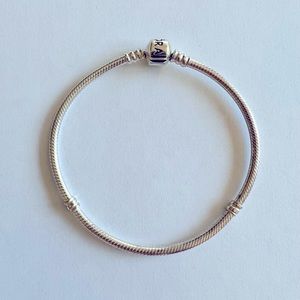 Pandora Moments Snake Chain Bracelet 7.9 inch